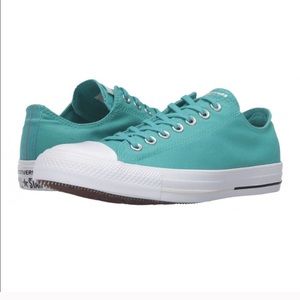 NWOT Converse Chuck Taylor shoes